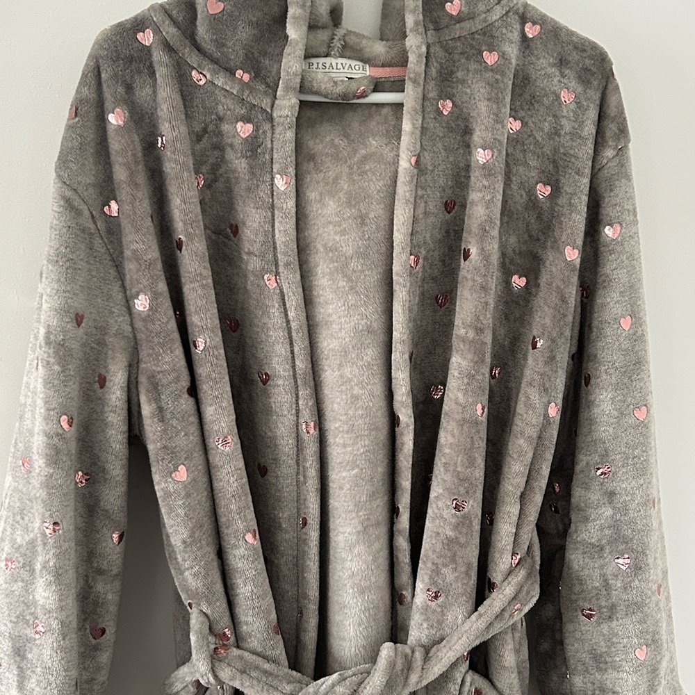 P.J. Salvage Plush Gray knee length Robe with rose gold hearts